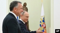 ԱՄՆ նախագահի բանագնաց Սթիվ Ուիթքոֆն ու ՌԴ նախագահ Վլադիմիր Պուտինը 