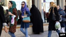 یکی از خیابان های تهران پاییز ۱۳۹۲