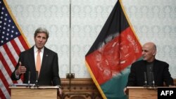 Жон Керри жана Ашраф Гани. Кабул, 9-апрель, 2016-жыл.