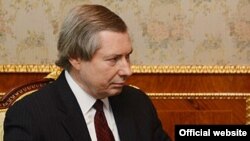 Американский сопредседатель Минской группы ОБСЕ Джеймс Уорлик на встрече с президентом Армении Сержем Саргсяном, Ереван, 11 сентября 2013 г.