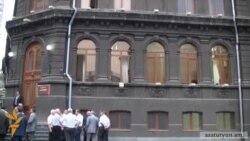  11 министров-республиканцев останутся на своих постах