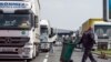 Vozači kamiona na granici, ilustrativna fotografija.