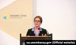 Марі Йованович