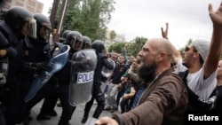 Референдум учурундагы кагылышуулардын бири. 1-октябрь, 2017-жыл.