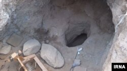 حفاری غیرمجاز گنج‌یابان- عکس از آرشیو