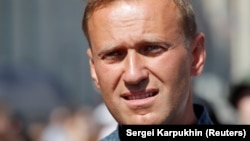 За словами прес-секретаря Навального, причина затримання поки що невідома