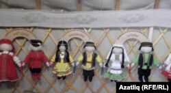 Милли йөзле курчаклар