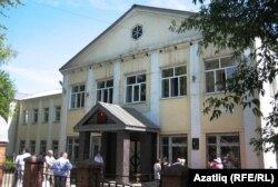 Тактаташ куелган элекке татар мәктәбе