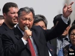 Курманбек Бакиев во время событий 2005 года