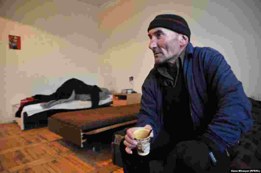 Armenia -- Homeless people in one of Yerevan's shelters, Yerevan, 13Dec2012