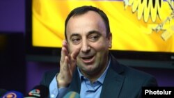 ՍԴ նախագահի թեկնածու Հրայր Թովմասյան, արխիվ