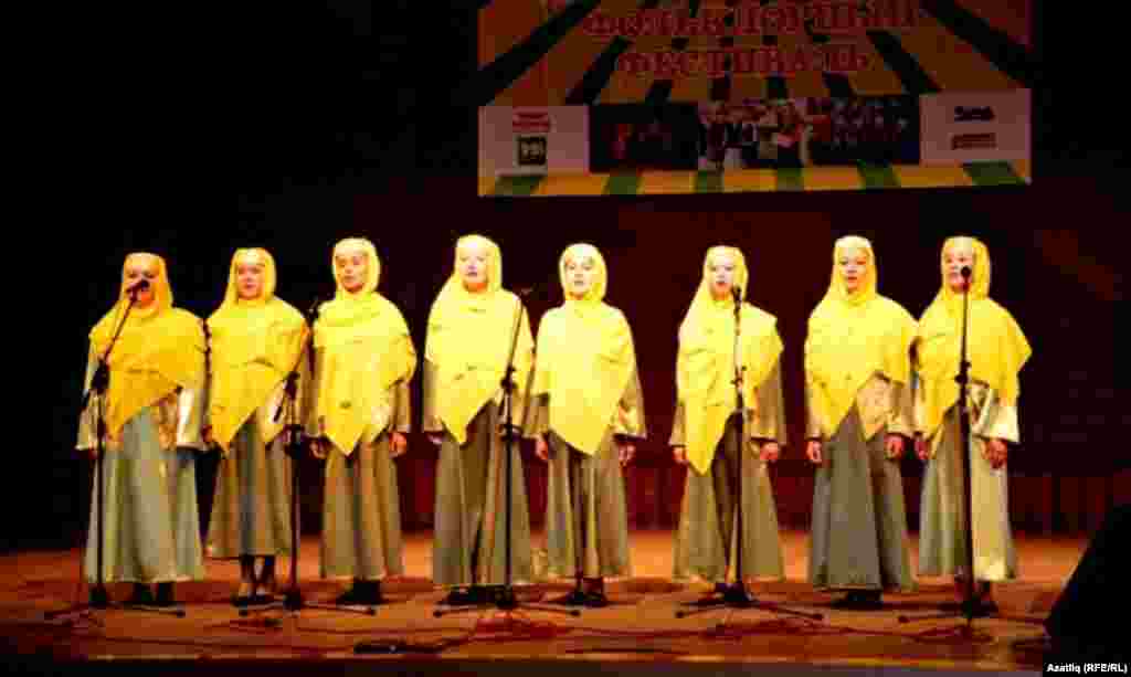 &quot;Аккошлар&quot; төркеме