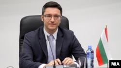 Քրիստիան Վիգենին, արխիվ