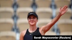 Перша ракетка України додала, що задоволена своїм рівнем, втім наразі бажає взяти перерву, аби фізично відновитись та повернутись до виступів