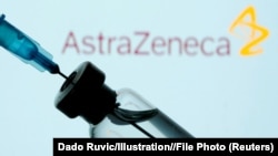 Вакцина AstraZeneca. Иллюстративное фото. 