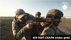 Тренування на мотоциклах 425-го окремого штурмового полку «Скала»