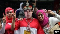 هواداران سیسی در خیابان‌ها جمع شده‌اند