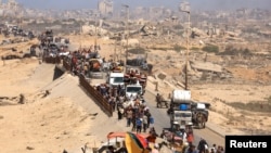 Израилдин чабуулунан качкан Газа шаарынын тургундары. 21-сентябрь, 2025-жыл