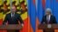 Президент Молдовы Игорь Додон (слева) и президент Армении Серж Саргсян, Ереван, 9 ноября 2017 г.