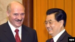 Аляксандар Лукашэнка і Ху Цьзіньтао, жнівень 2008.