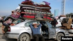 IЖитель Газы в ожидании разрешения отправиться на север сектора