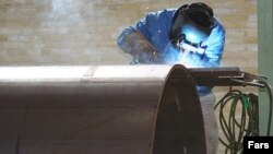 بانک مرکزی از کاهش شاخص بهای تولیدکننده در شهریور ۹۴، خبر داد