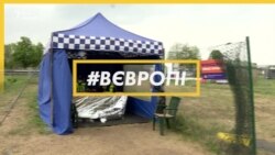 Ізоляція безхатьків – у Празі для хворих на COVID-19 безпритульних звели наметові містечка