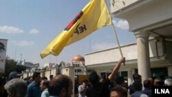 به نوشته روزنامه «جامعه فردا»،‌ هنوز معوقات مزدی سه ماهه پایانی سال ۹۵ و ماه‌های مهر و آبان سال ۹۶ کارگران پرداخت نشده است.