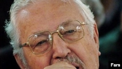 ابراهیم یزدی، دبیر کل نهضت آزادی