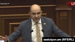 «Լուսավոր Հայաստան» խմբակցության ղեկավար Էդմոն Մարուքյան