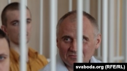 Мікалай Статкевіч, архіўнае фота з суду