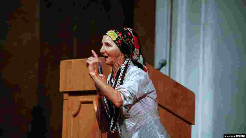 Qadın merasimlerde, miting ve konferentsiyalarda faal iştirak ete edi, qırımtatar siyasiy mabüslerine qoltutmaq içün o Aqmescit mahkemeleriniñ binalarına bara edi. 2017 senesi yanvar ayında Qarasuvbazar rayonına Veciye Kaşkanıñ evinde Andley Saharov hatırasına anma duası keçirilgen edi.