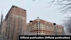 УКМК тараткан сүрөттө «Элит Хаус» компаниясынын курулуп жаткан турак үйлөрү. 