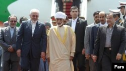 استقبال وزیر خارجه ایران از پادشاه عمان در تهران