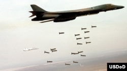 بمب افکن بی-۱