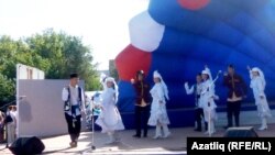 Омски шәһәр бәйрәмендә татарлар да катнашты