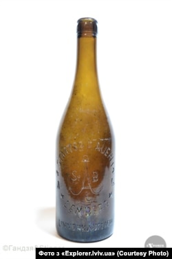 Знайдена пляшка