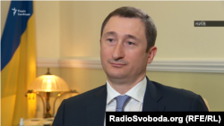 Сам Чернишов своє можливе звільнення з посади міністра розвитку громад і територій та подальше призначення наразі не коментував