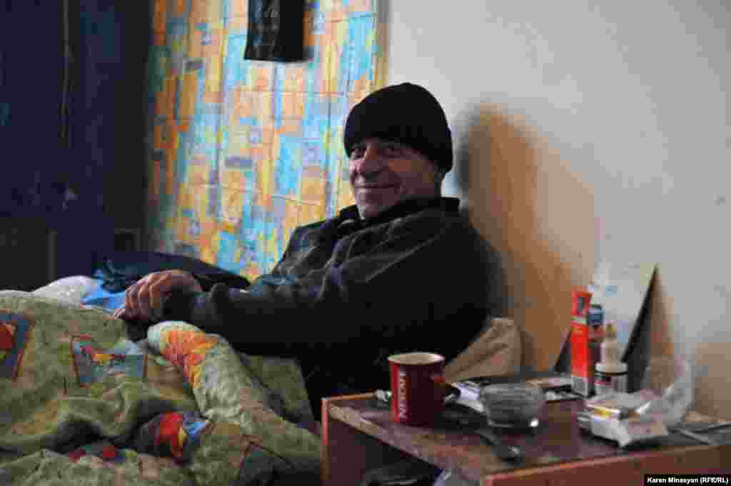 Armenia -- Homeless people in one of Yerevan's shelters, Yerevan, 13Dec2012