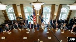 Барак Обама обговорює сирійське питання з лідерами Конгресу, 3 вересня 2013 року