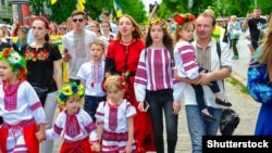 Під час Мегамаршу вишиванок в Одесі, 19 травня 2018 року