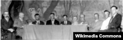 Президія Українського церковного з'їзду. Арсен Річинський третій зліва. 1927 рік