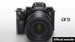 دوربین آلفا ۹