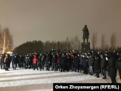 Машинисты крана в Нур-Султане вышли на забастовку. 28 февраля 2021 года.