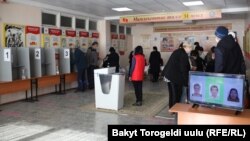 Избирательный участок в КР, 4 октября 2020 г. Иллюстративное фото.
