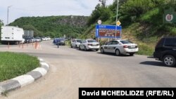 Полиция закрыла въезды и выезды из Дманиси