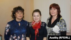 Бардадан килгән Римма Дускаева, Айгөл Ханбабаева, Рәхинәә Уртабаева