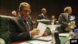 عمرو موسی با اشاره به قیام های فعلی در جهان عرب گفته است که «شهروندان این کشورها خواهان مشارکت در تصمیم گیری ها هستند.»