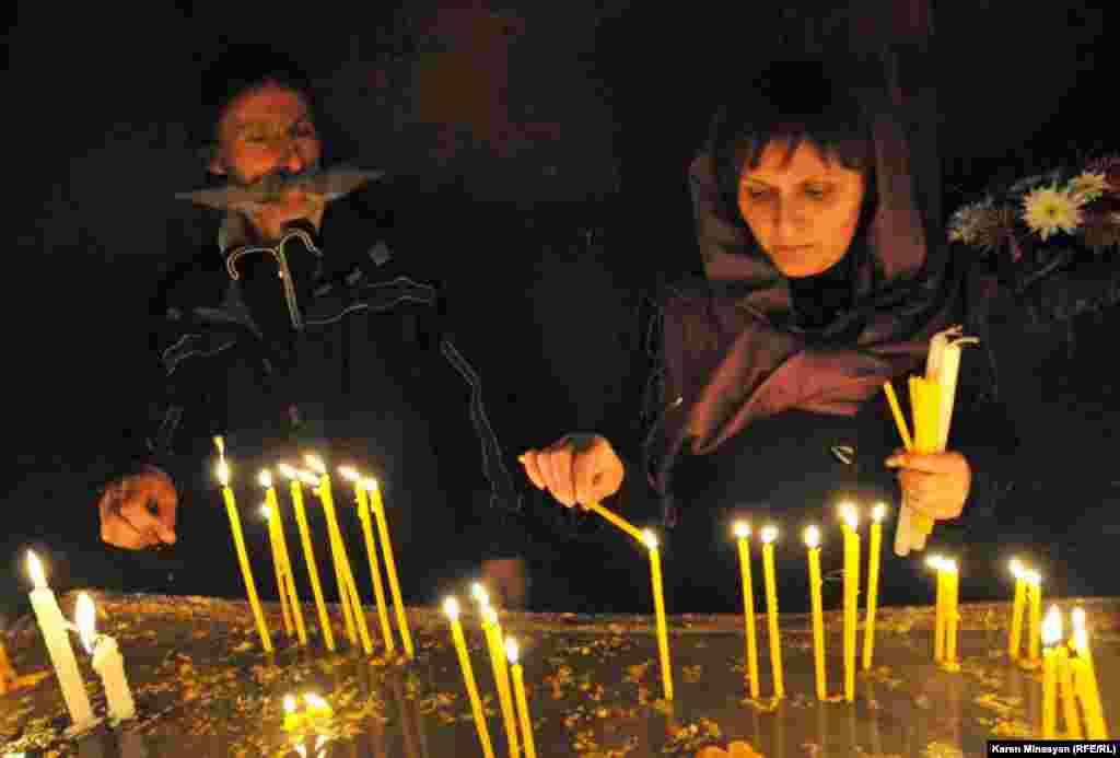 Armenia -- Christmas candle liturgy, Khor Virap, 05Jan2013