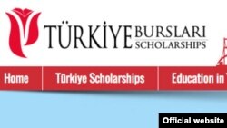 Türkiýe döwletiniň "Türkiýe Burslari" stipendiýaly okuw programmasynyň websahypasyndan bir bölek